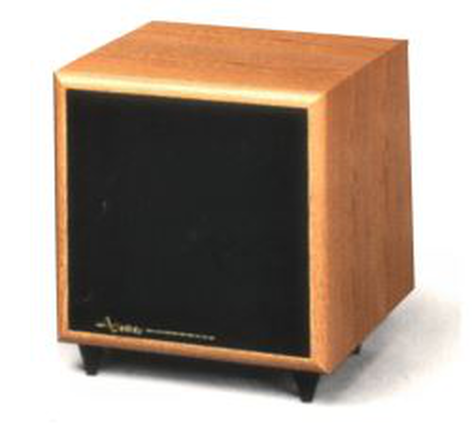 REFERENCE RS 12 SUB - Black - 150 Watt 12 inch Powered Sub - Hero